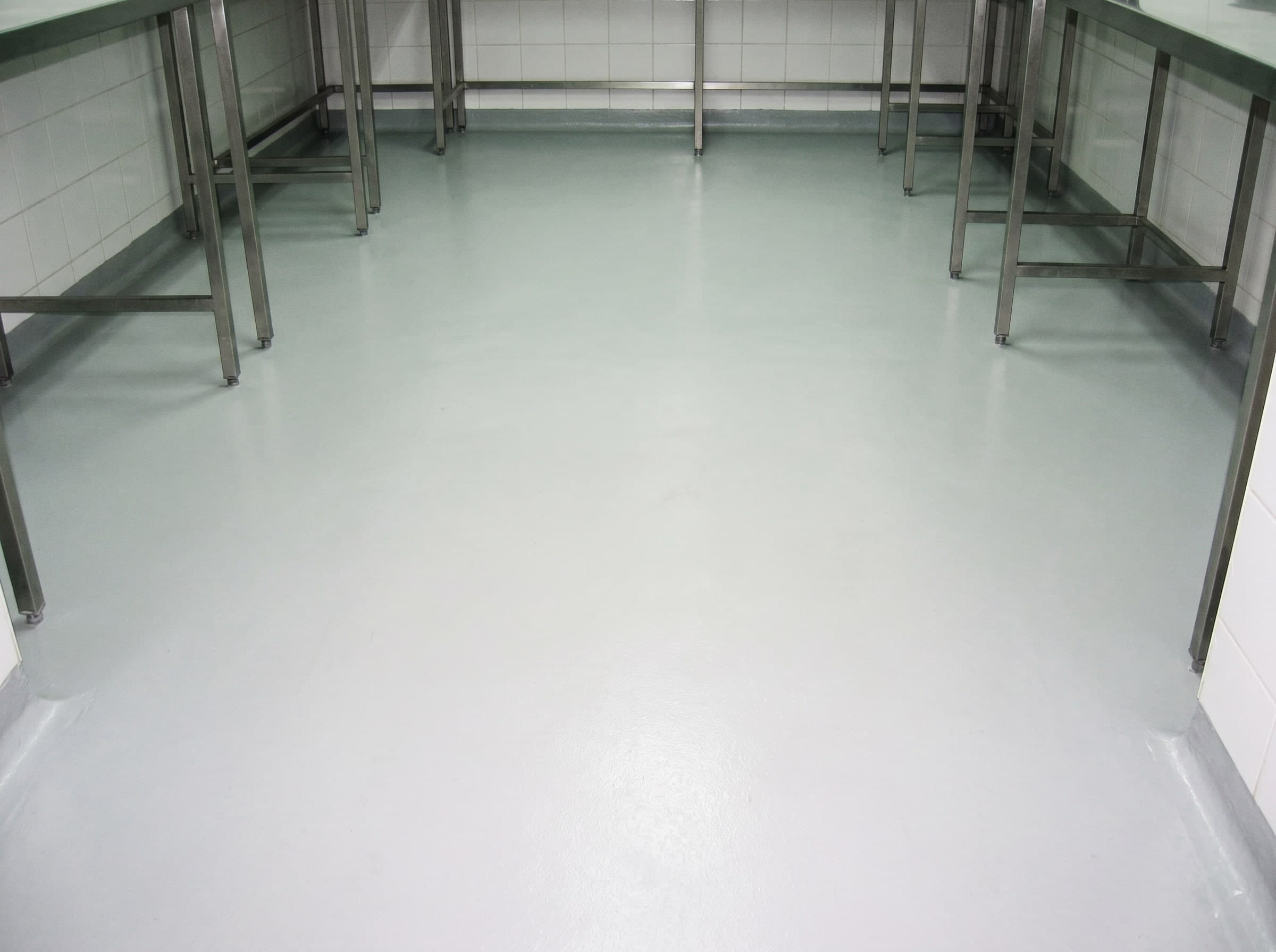 Completed hygienic floor and bund walkway in a small Gauteng beverage plant